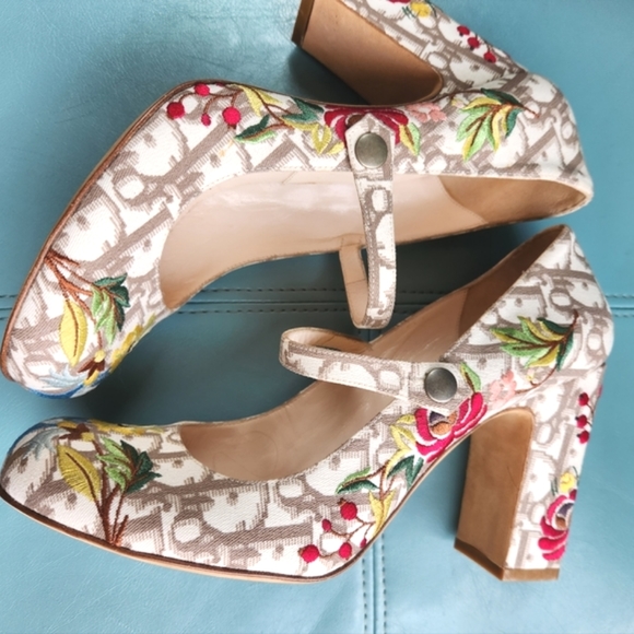 Dior Shoes - CHRISTIAN DIOR Vtg 2004 Mary Janes John Galliano Embroidery Diorissmo Heels 8.5